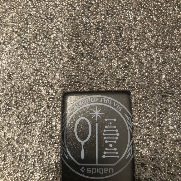 Spigen iPad Air 3 2020 Case / Stand Folio / NWOB/ Black - Picture 16 of 16